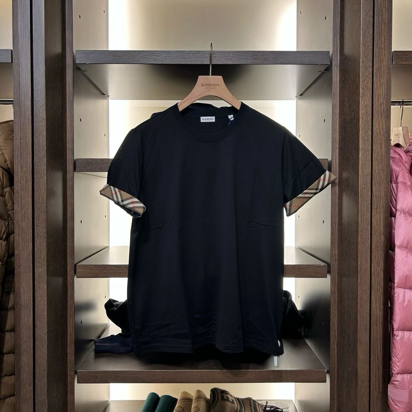 Men’s Burberry T-Shirt – Minimal Design with Iconic Check Detail