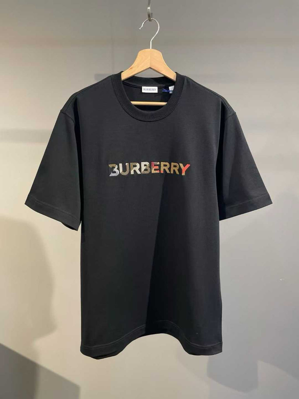 Burberry Logo T-Shirt – Black | Premium Cotton