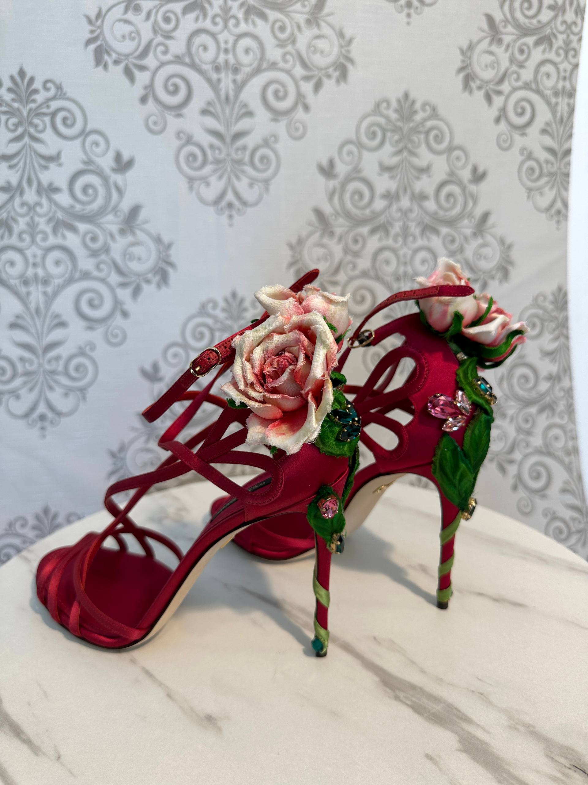 Dolce & Gabbana Sandale Rose cu Cristale