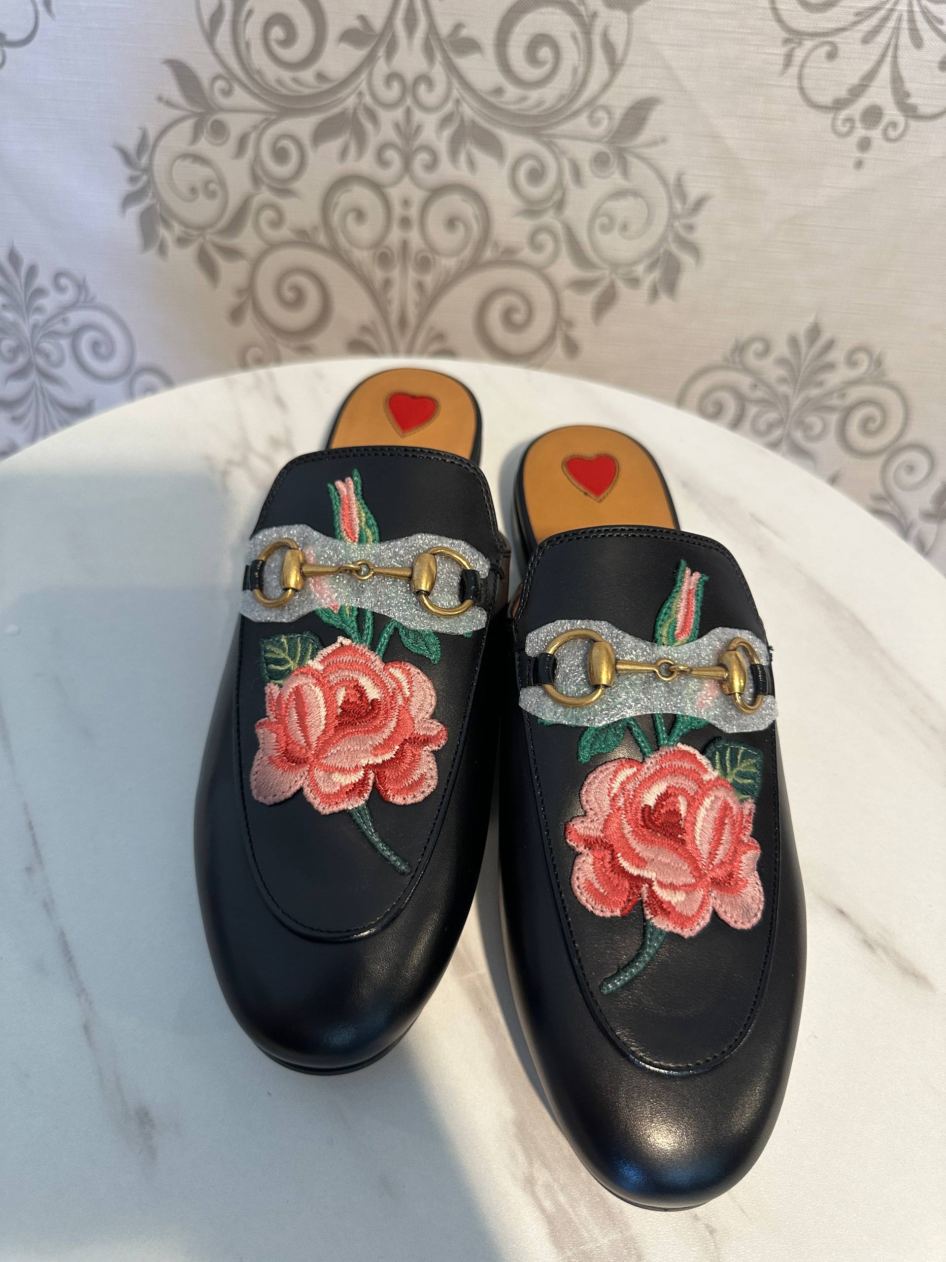 Gucci Princetown Mules Broderie Florală — Negru