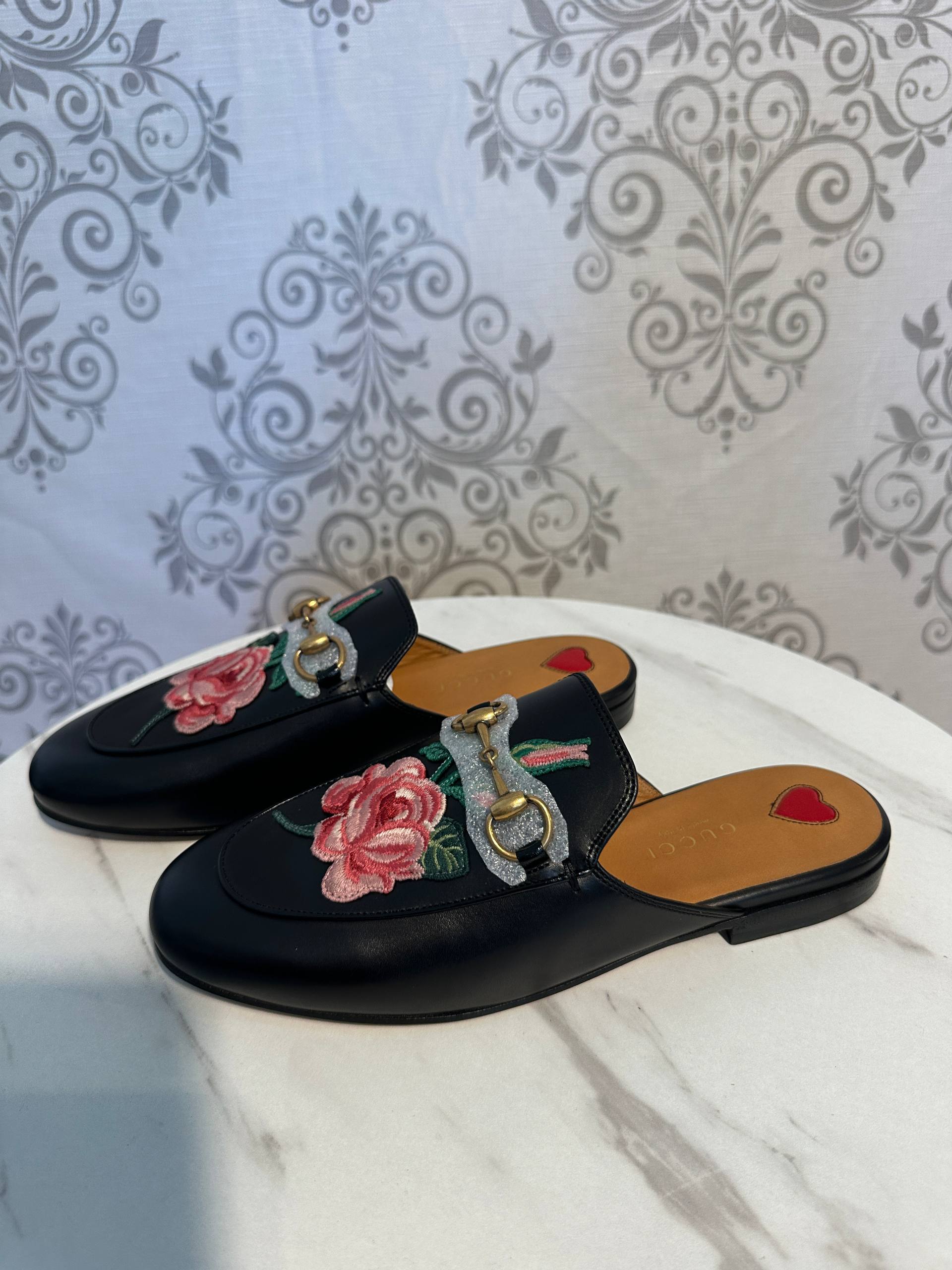 Gucci Princetown Mules Broderie Florală — Negru